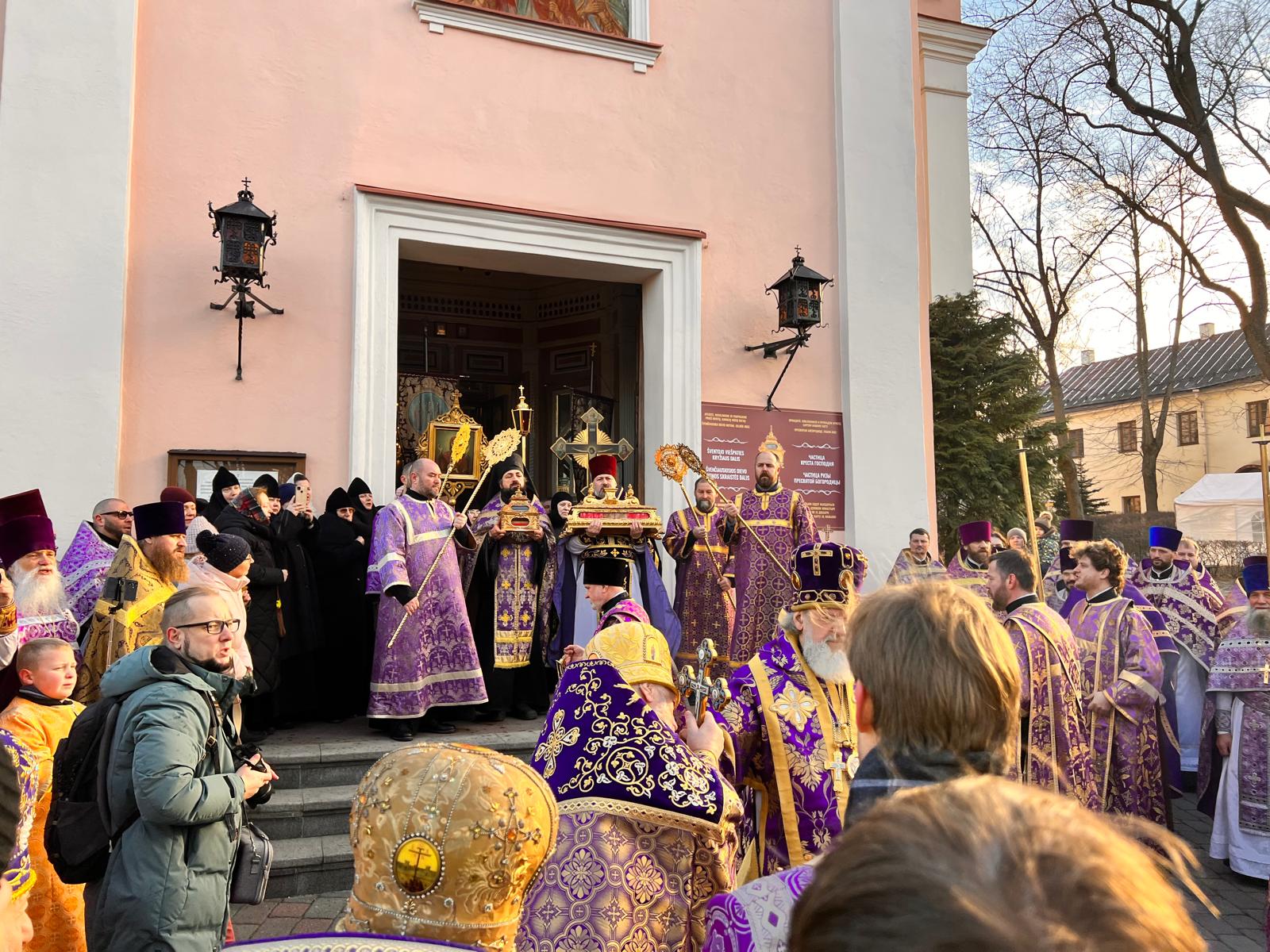 Божественная литургия в Свято-Духовом монастыре